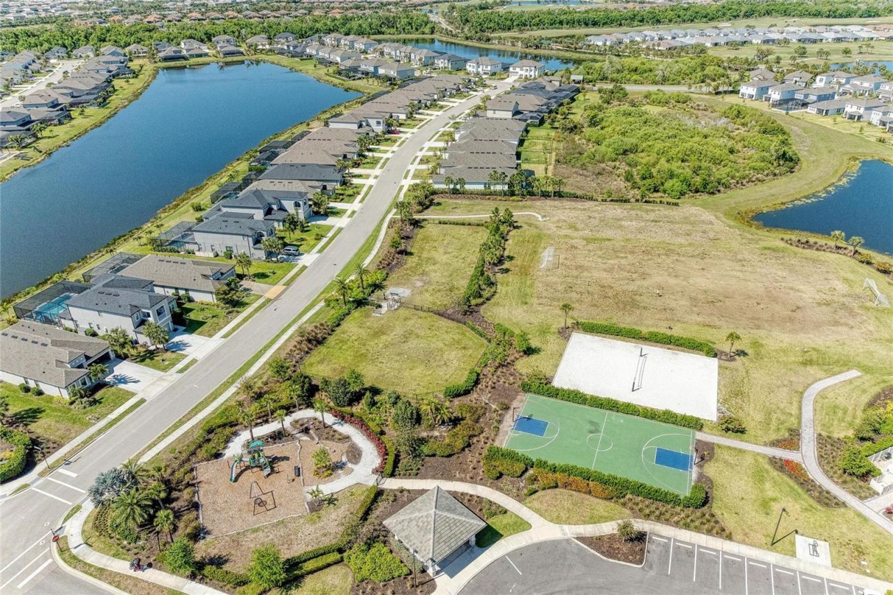 4253 Pond Brook Court , Bradenton, FL 34211 Photo