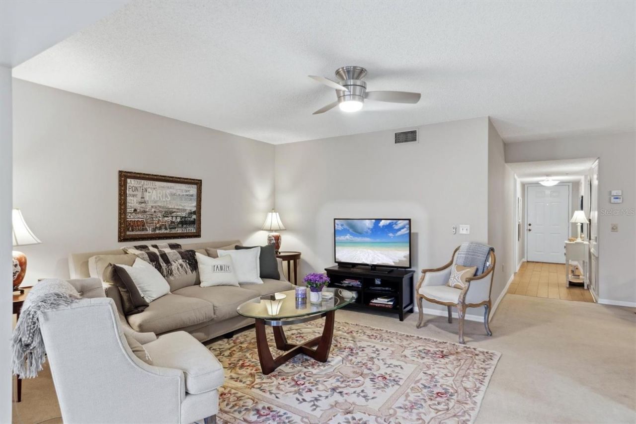 7301 29th Avenue Drive W, Unit 204, Bradenton, FL 34209 Photo