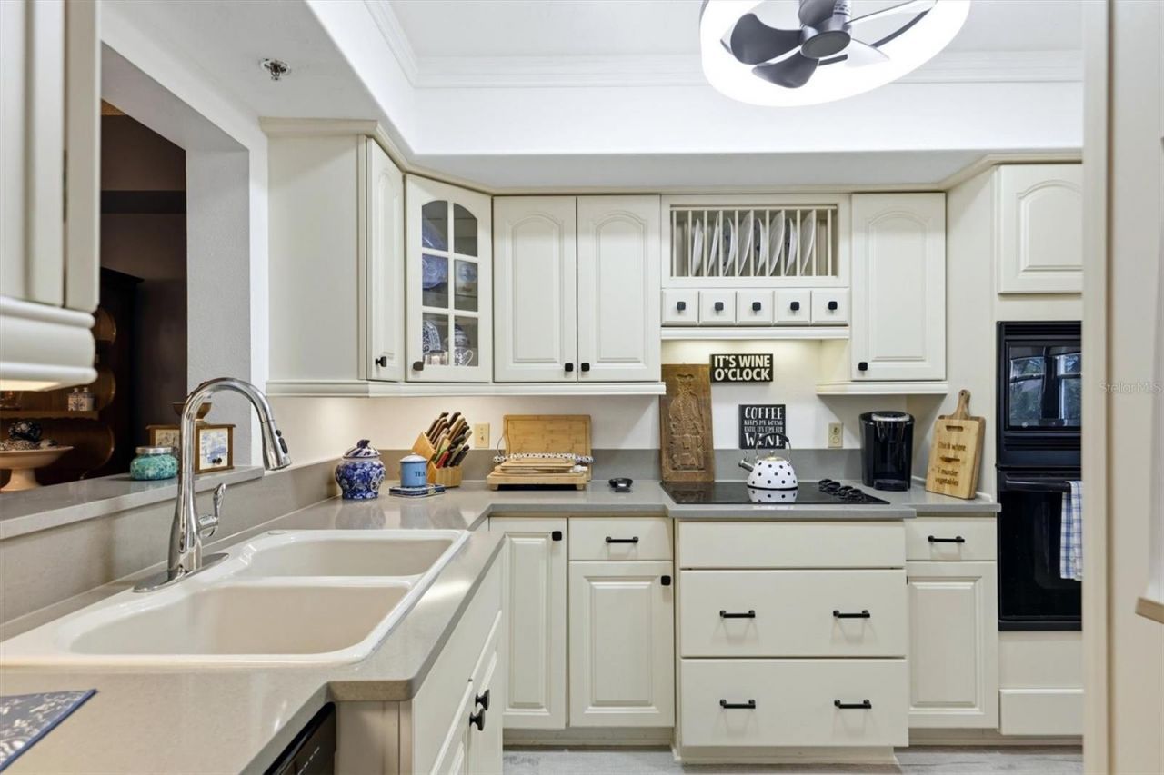 7301 29th Avenue Drive W, Unit 204, Bradenton, FL 34209 Photo