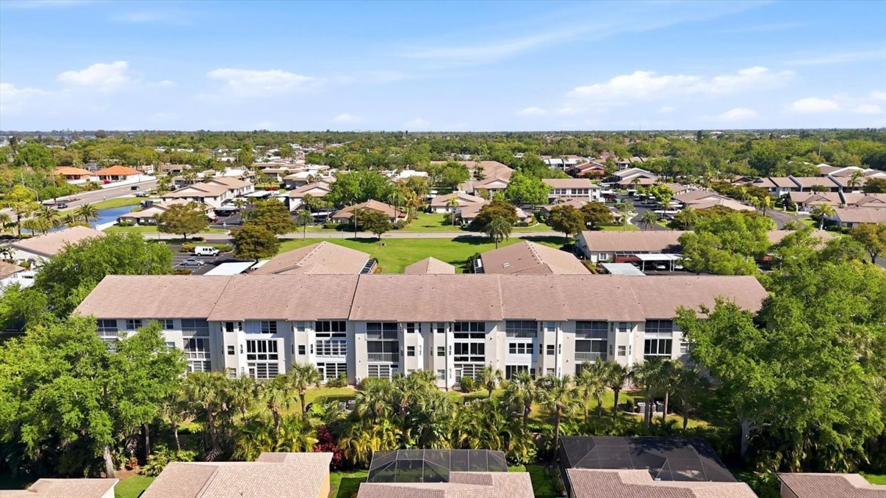 7301 29th Avenue Drive W, Unit 204, Bradenton, FL 34209 Photo