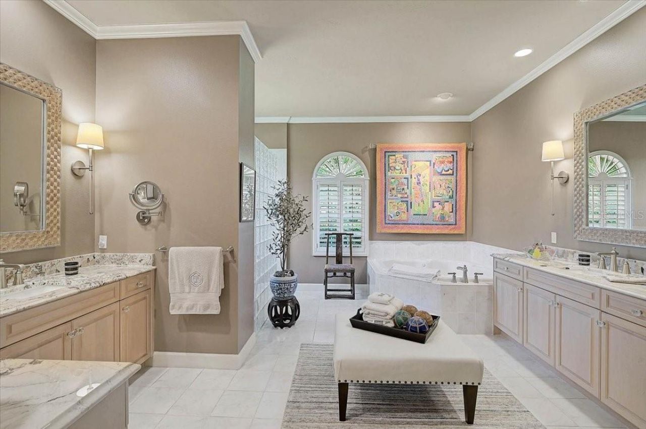 448 E Macewen Drive, Osprey, FL 34229 Photo