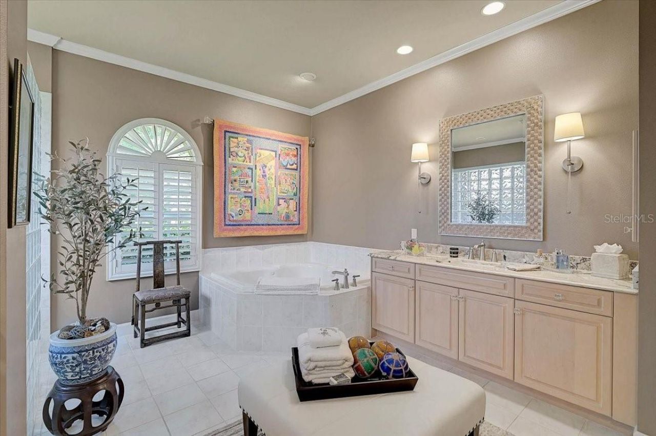 448 E Macewen Drive, Osprey, FL 34229 Photo