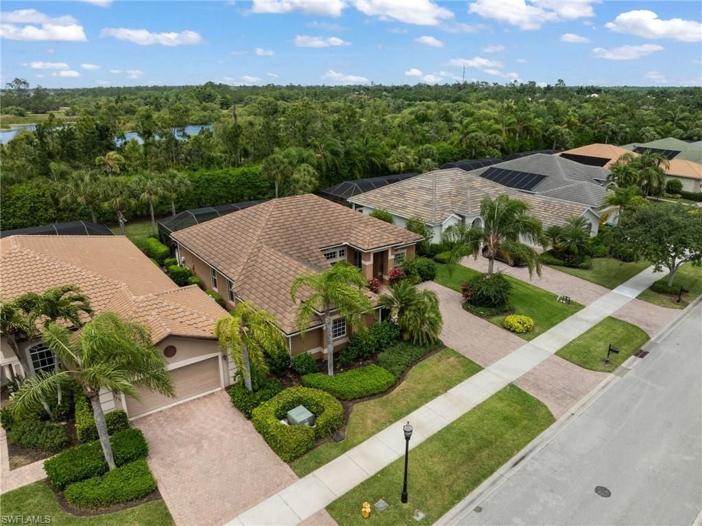 8888 Mustang Island Cir, Naples, FL 34113 Photo
