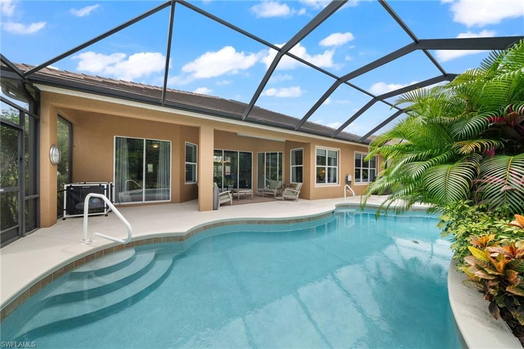 8888 Mustang Island Cir, Naples, FL 34113 Photo