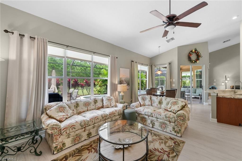 8888 Mustang Island Cir, Naples, FL 34113 Photo