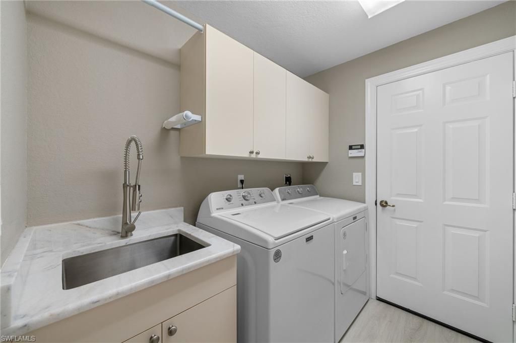 8888 Mustang Island Cir, Naples, FL 34113 Photo