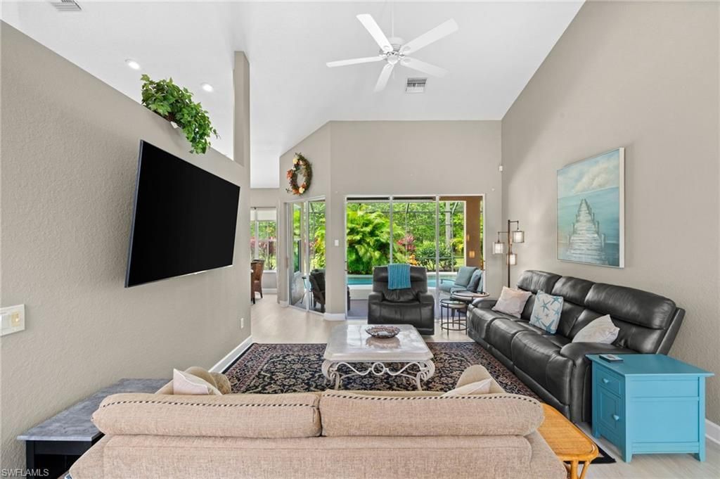 8888 Mustang Island Cir, Naples, FL 34113 Photo