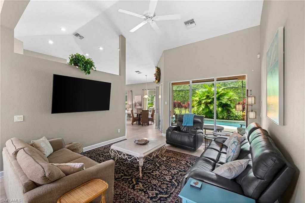 8888 Mustang Island Cir, Naples, FL 34113 Photo