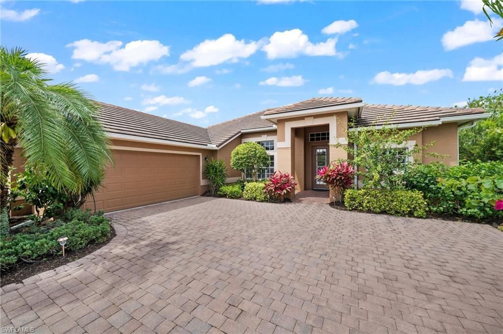 8888 Mustang Island Cir, Naples, FL 34113 Photo