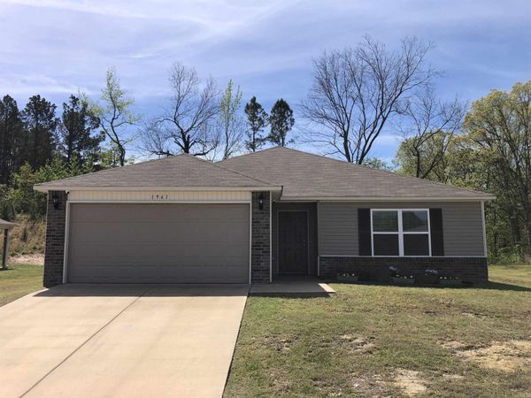 1961 Auburn Hills Drive, Benton, AR 72015