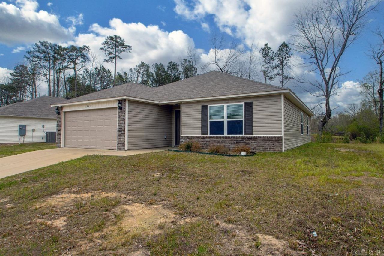 1961 Auburn Hills Drive Benton, AR 72015