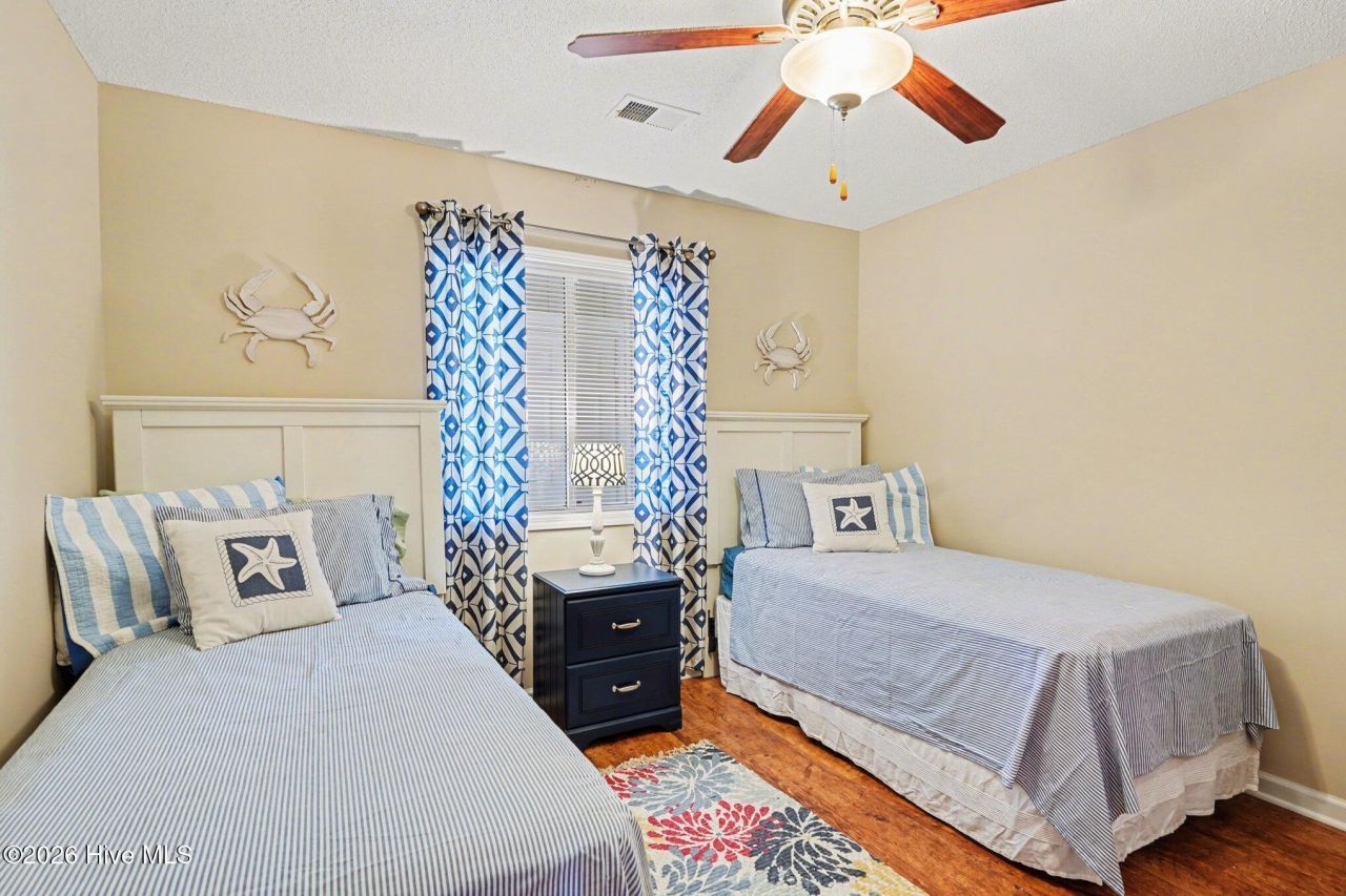 4413 Eastport Boulevard Photo 20