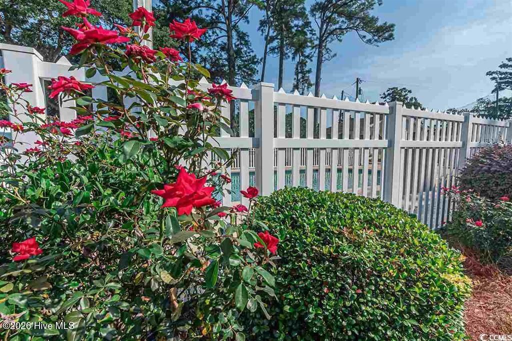 4413 Eastport Boulevard Photo 29