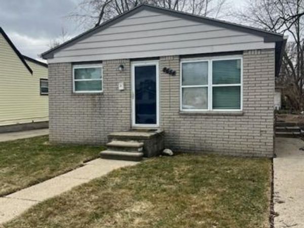 8654 Continental Avenue, Warren, MI 48089