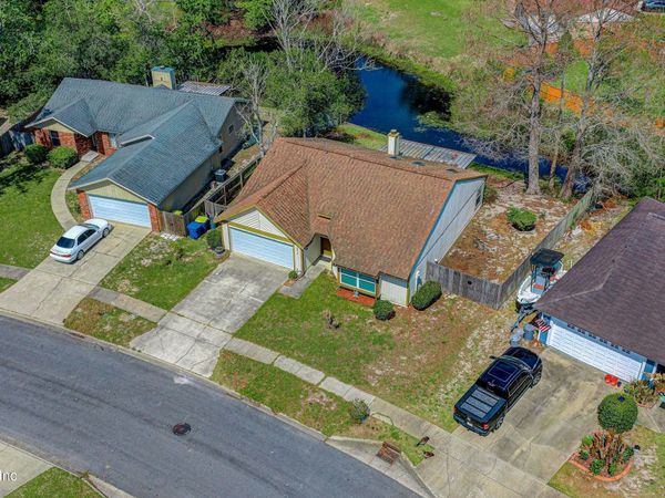 2818 MOORSFIELD Lane, Jacksonville, FL 32225