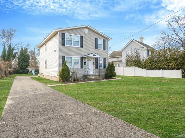 130 5th Avenue, Bay Shore, NY 11706