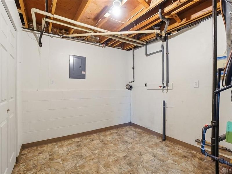 4061 Forest Ridge Boulevard, Riverside, OH 45424 Photo 31