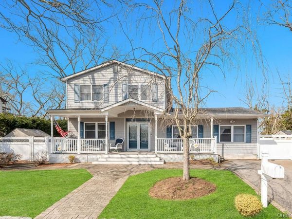 175 Shelby Avenue, Holbrook, NY 11741