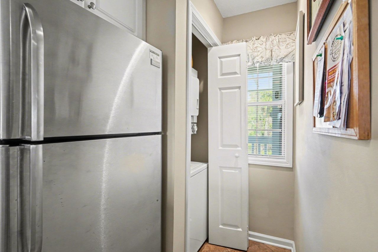 4413 Eastport Blvd. Photo 11