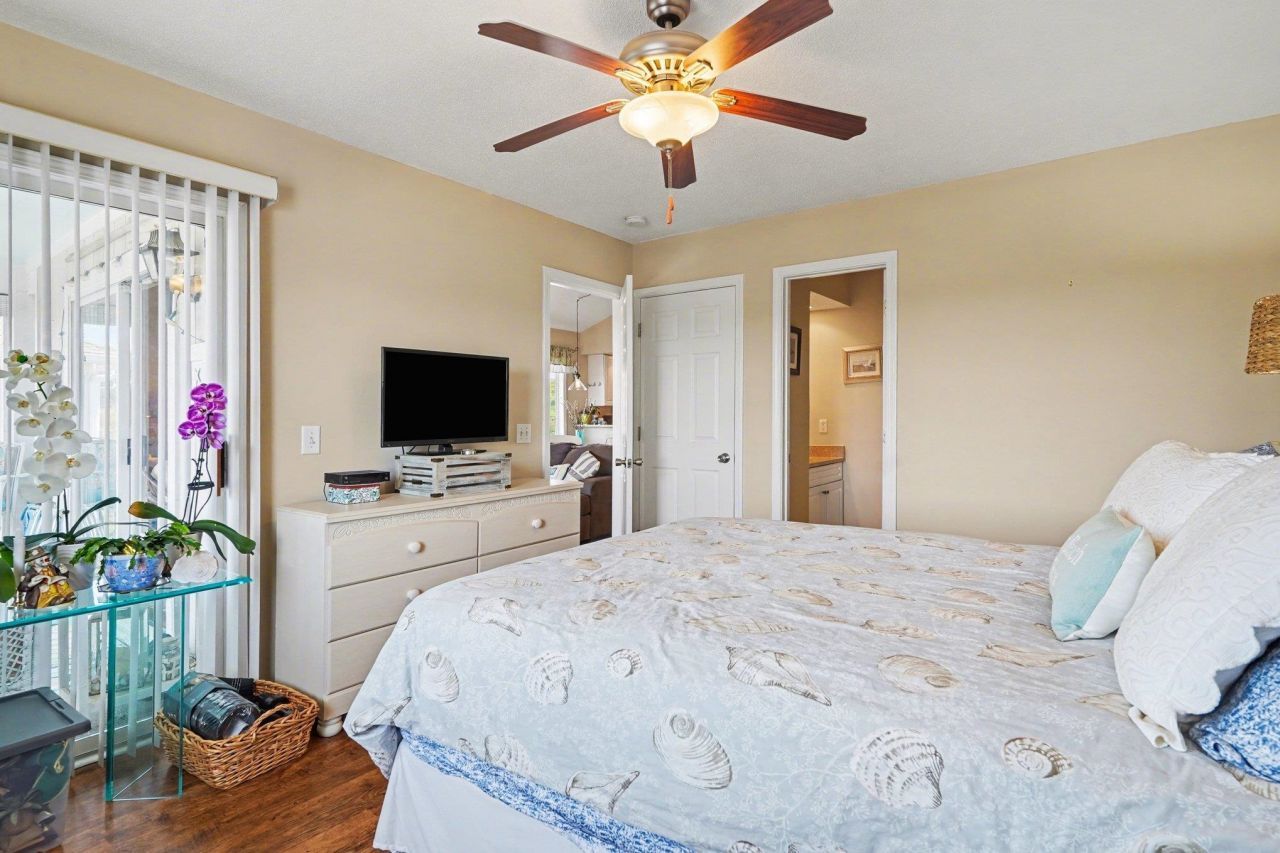 4413 Eastport Blvd. Photo 17