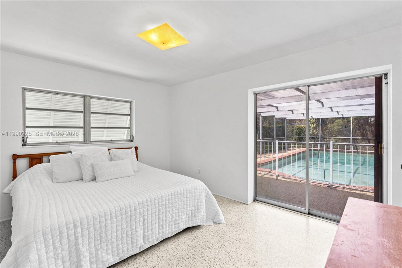 4800 SW 64th Ave, Miami, FL 33155 Photo