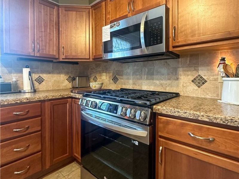 7915 Brookwood Street NE, Warren, OH 44484 Photo 16