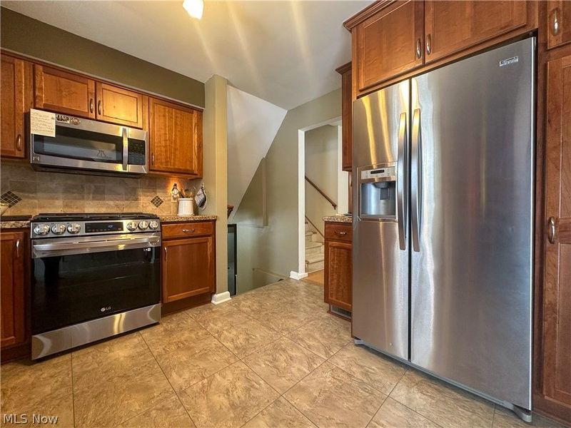 7915 Brookwood Street NE, Warren, OH 44484 Photo 17