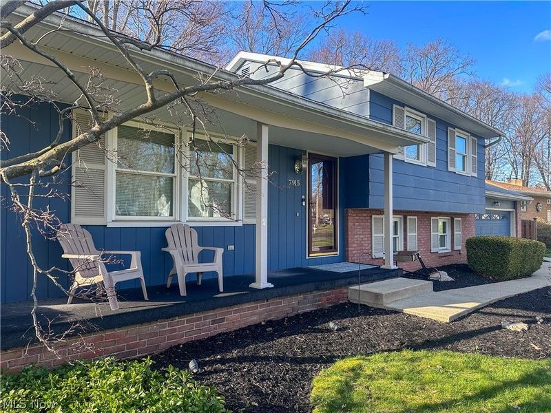 7915 Brookwood Street NE, Warren, OH 44484 Photo 2