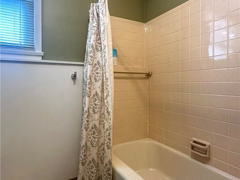 7915 Brookwood Street NE, Warren, OH 44484 Photo 27