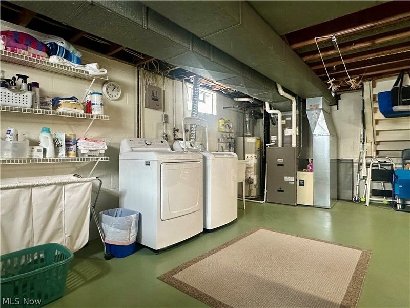 7915 Brookwood Street NE, Warren, OH 44484 Photo 28