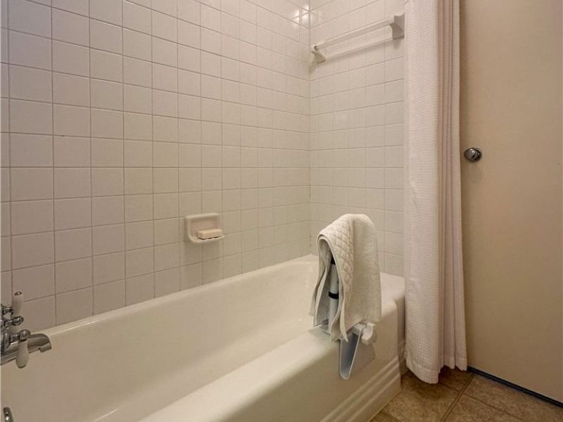 7915 Brookwood Street NE, Warren, OH 44484 Photo 36