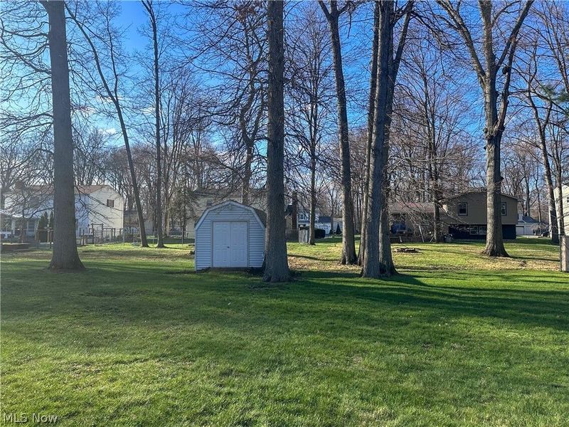 7915 Brookwood Street NE, Warren, OH 44484 Photo 47