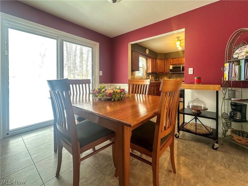 7915 Brookwood Street NE, Warren, OH 44484 Photo 9