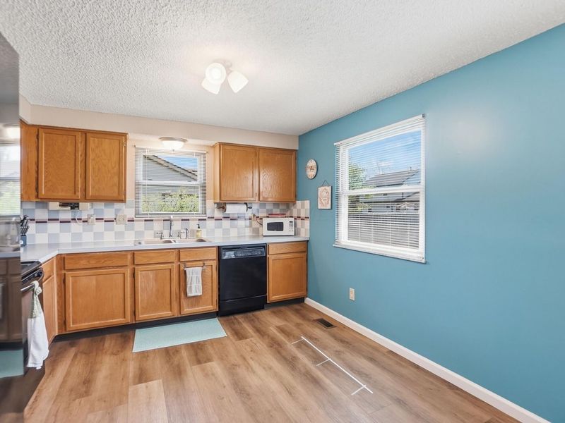 2199 Shirlene Drive, Grove City, OH 43123 Photo 8