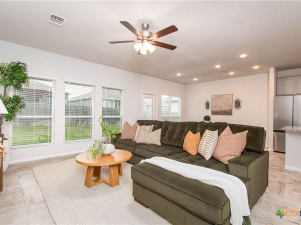 736 Jersey Court, Troy, TX 76579
