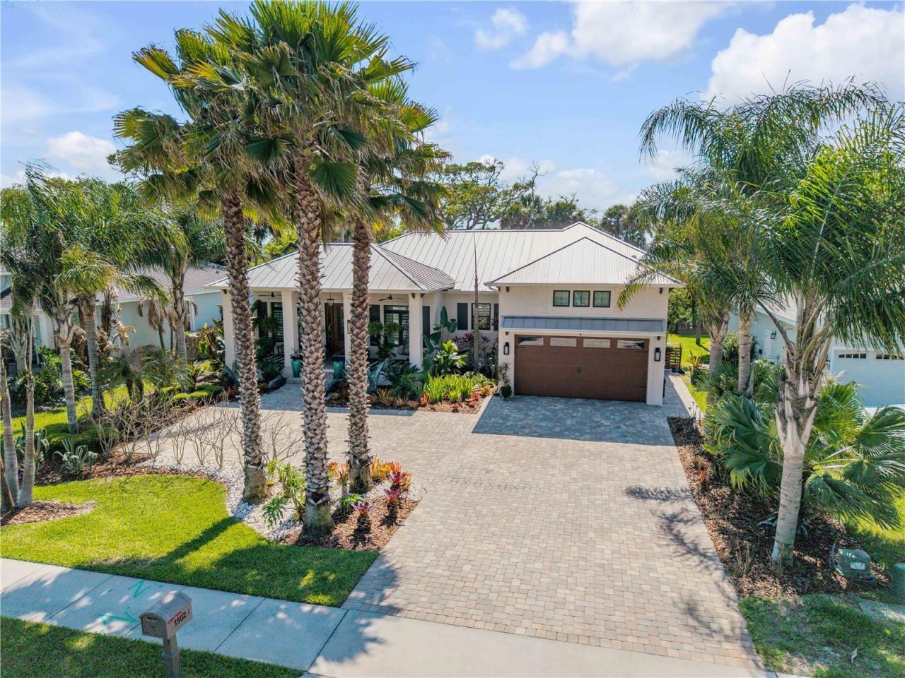 1502 Saxon Drive, New Smyrna Beach, FL 32169 Photo