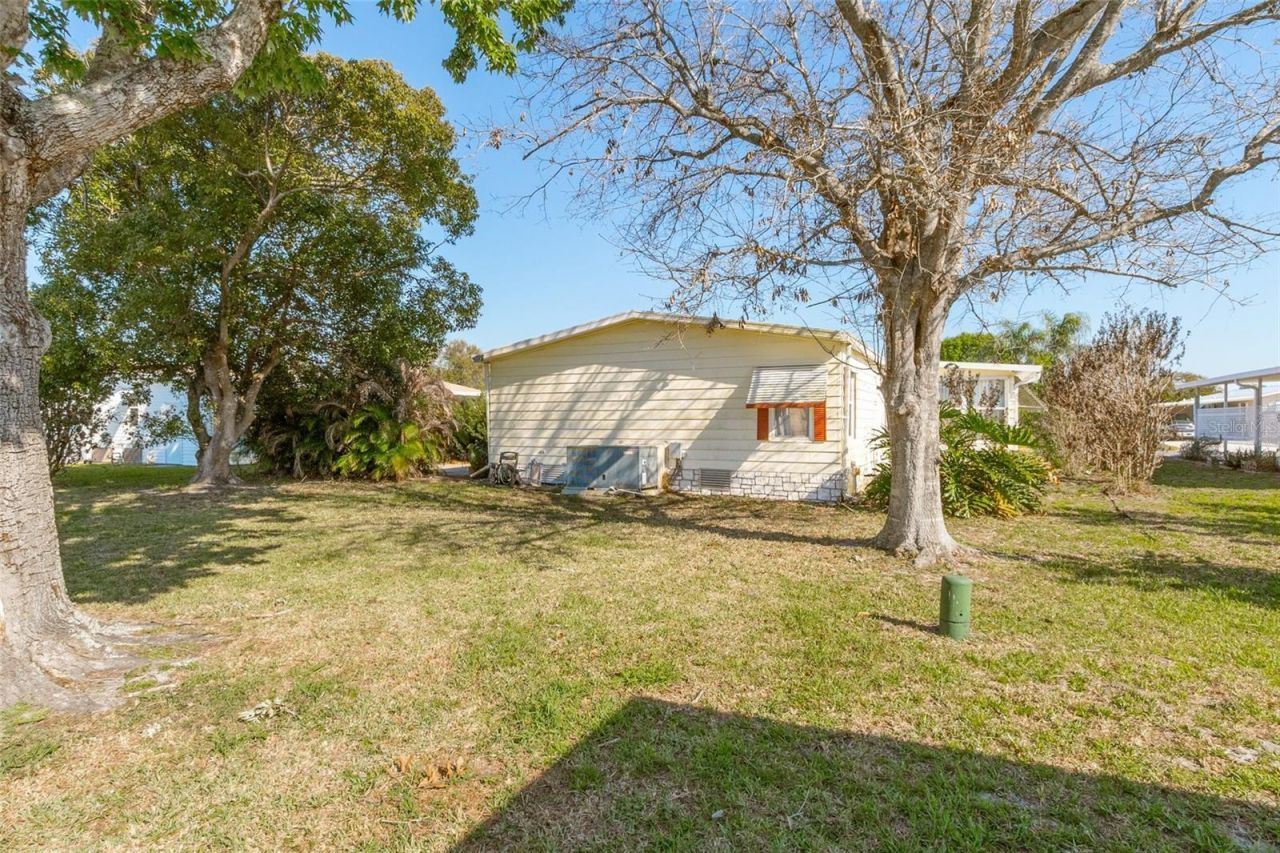 917 Cypress Street, Sebastian, FL 32976 Photo