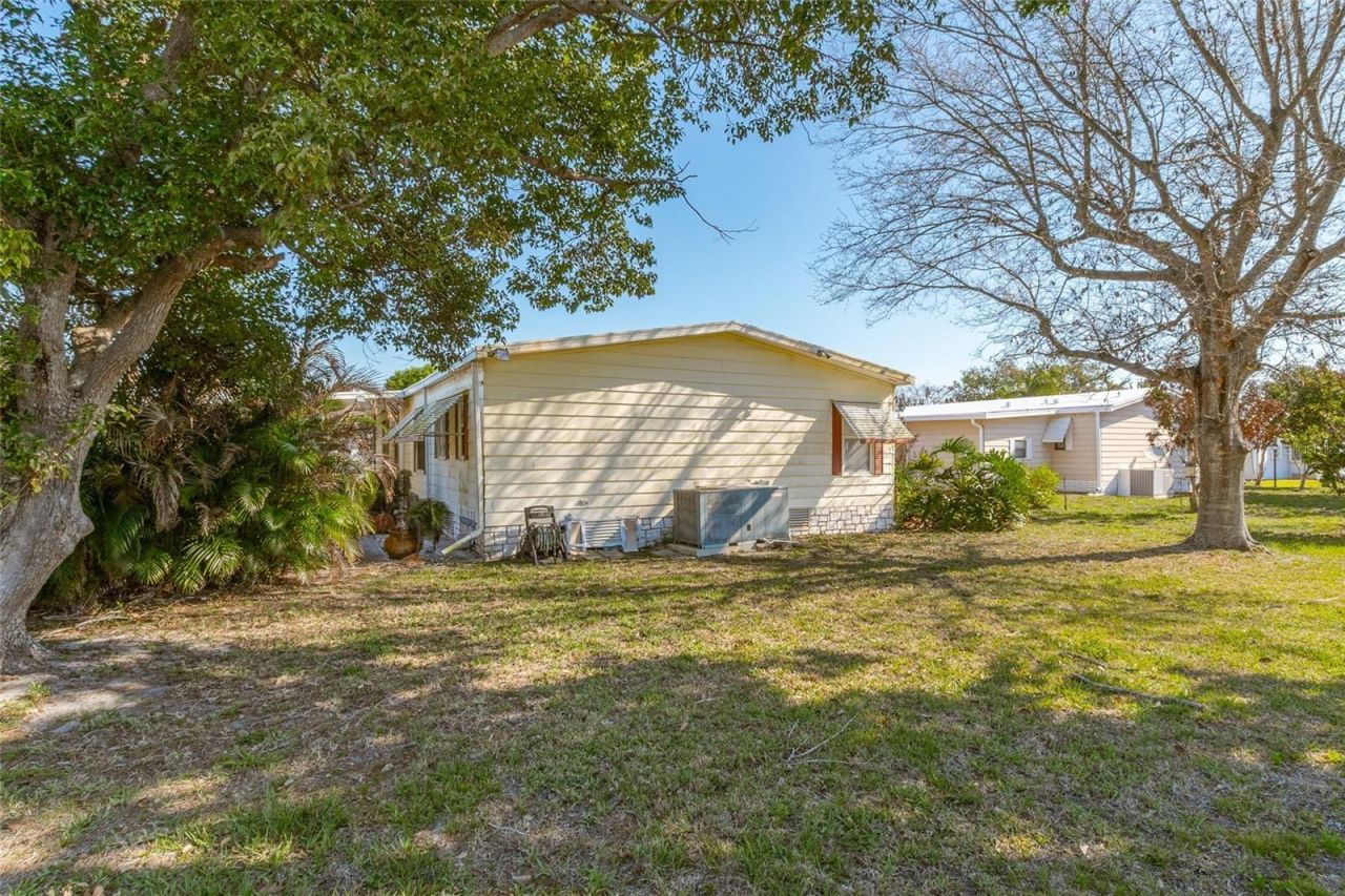 917 Cypress Street, Sebastian, FL 32976 Photo