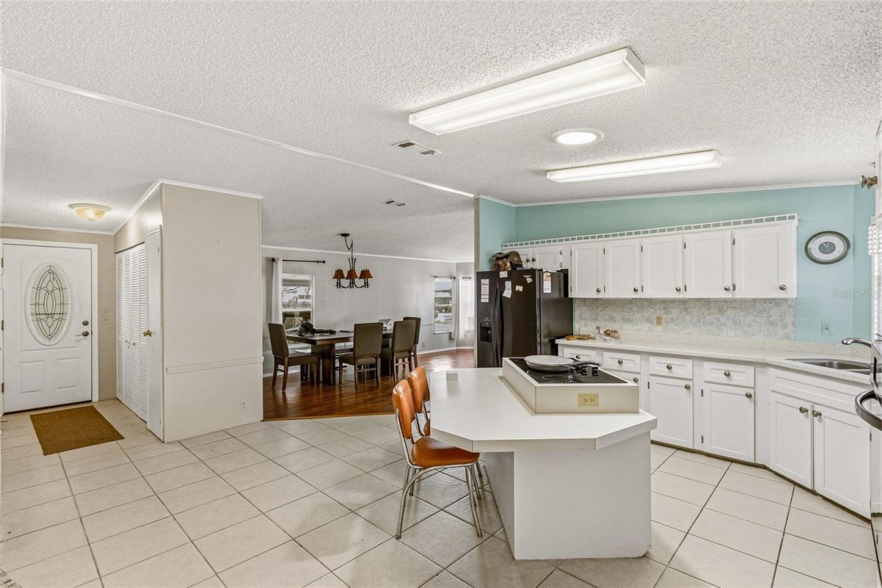 917 Cypress Street, Sebastian, FL 32976 Photo