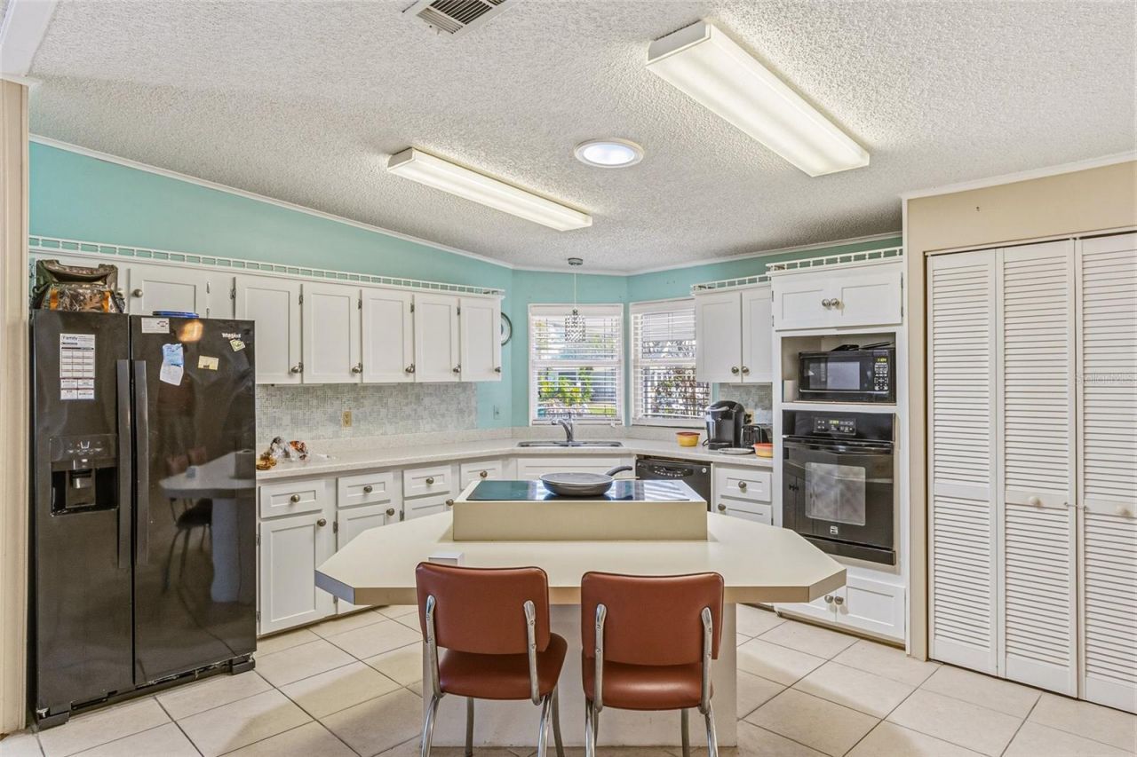 917 Cypress Street, Sebastian, FL 32976 Photo