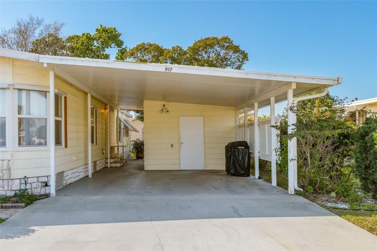 917 Cypress Street, Sebastian, FL 32976 Photo