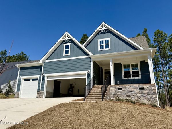 404 Redwater Trail, Aberdeen, NC 28315