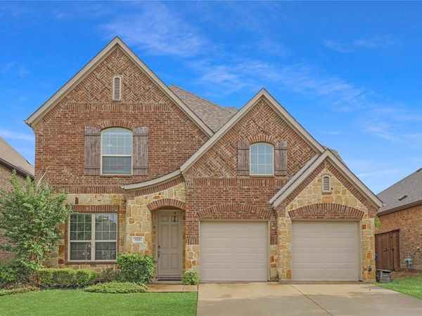 925 Spring Falls Drive, McKinney, TX 75071