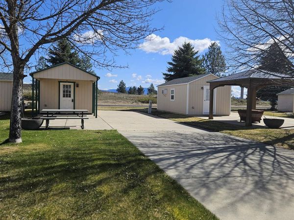 1205 N Country Club Dr, Spokane, WA 99006