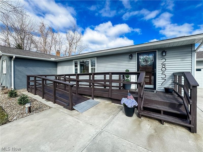 2857 Maco Drive, Norton, OH 44203 Photo 4