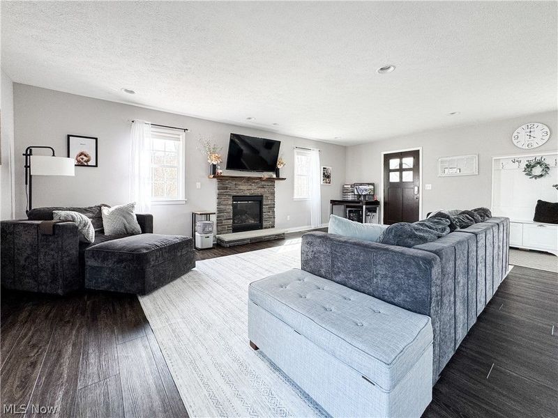 2857 Maco Drive, Norton, OH 44203 Photo 9