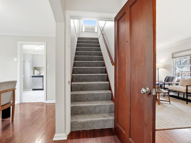 3790 N Broadlawn Circle, Silverton, OH 45236 Photo 22