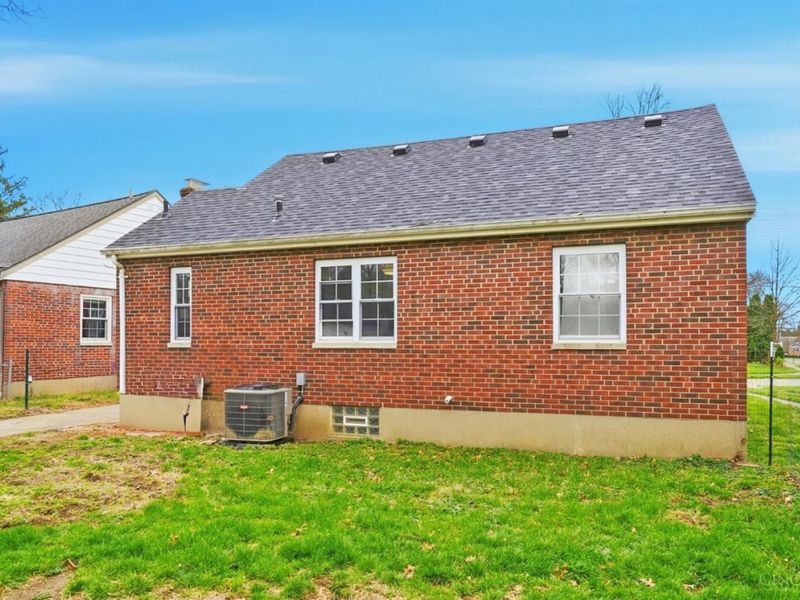 3790 N Broadlawn Circle, Silverton, OH 45236 Photo 27