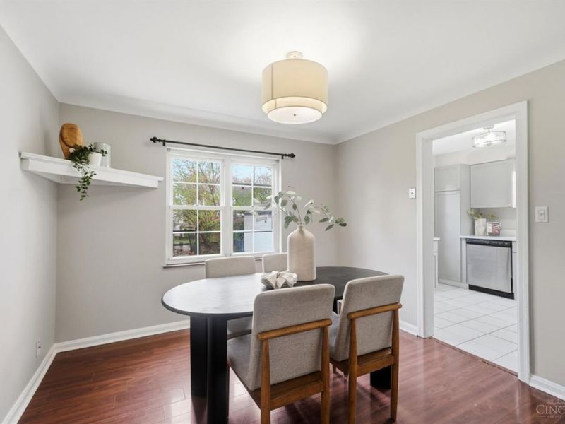 3790 N Broadlawn Circle, Silverton, OH 45236 Photo 8