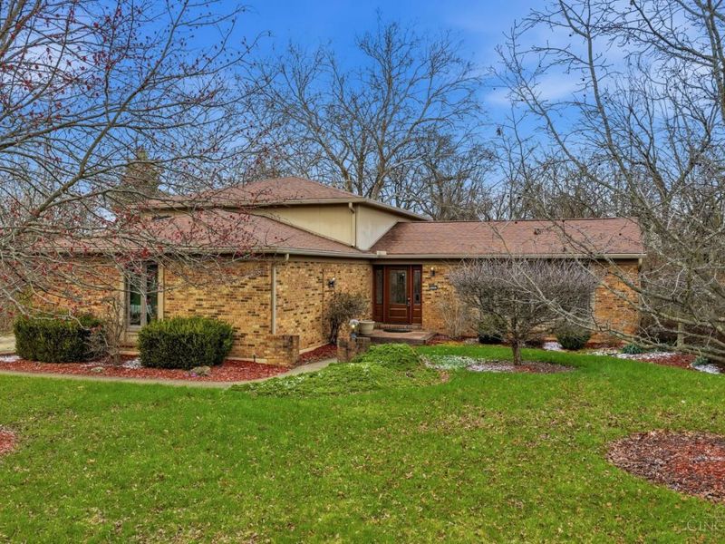 9282 Gregg Drive, West Chester, OH 45069 Photo 1